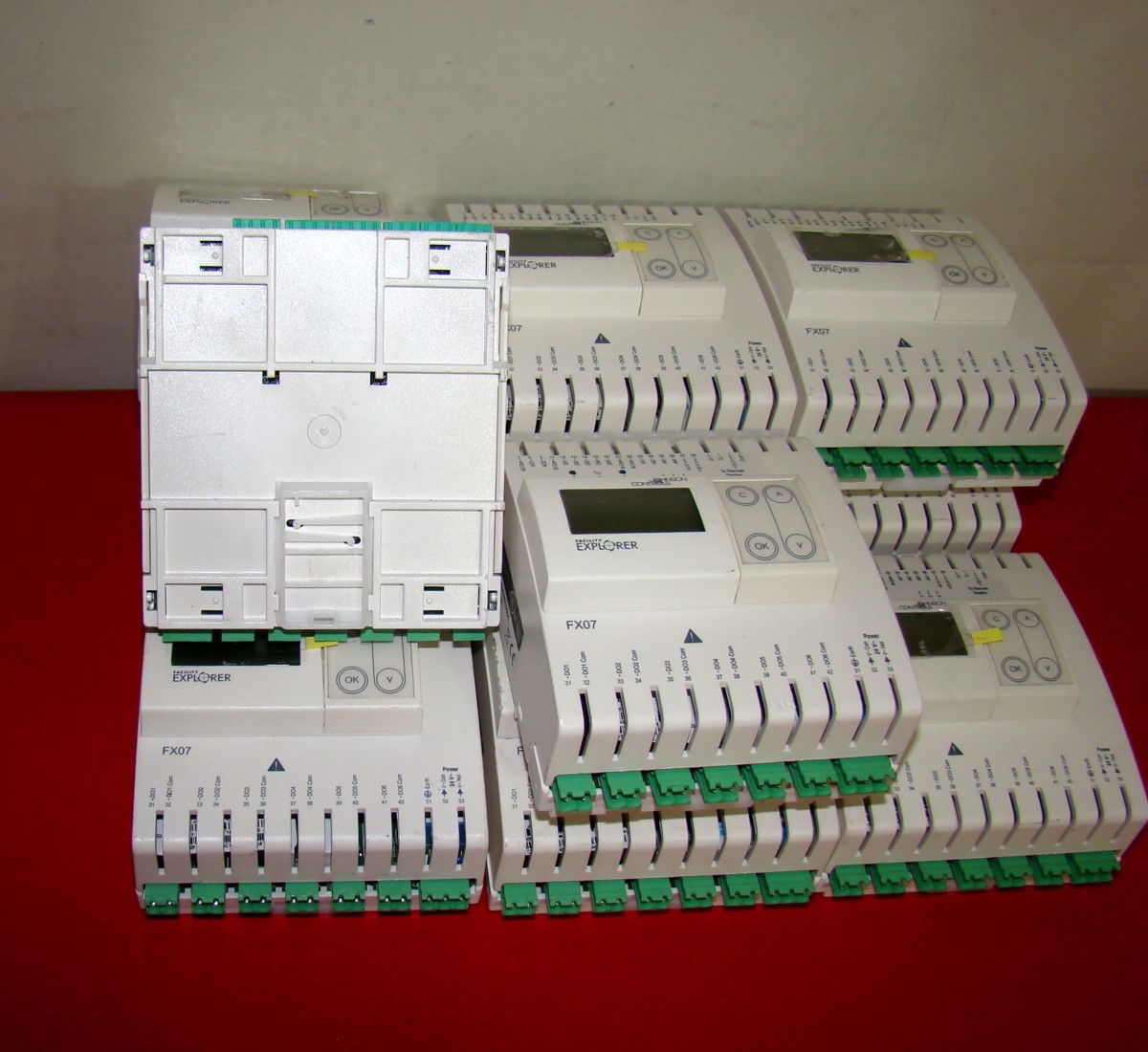 Johnson Controls FX07 Facility Explorer Controller LPFX07D50000C